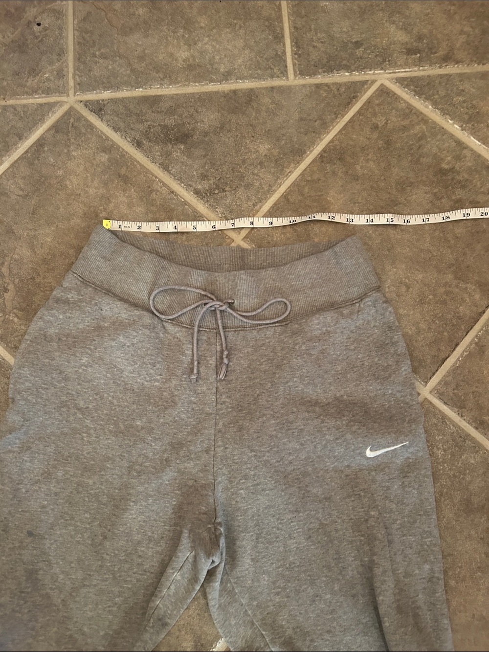 Nike women’s Gray Sweatpants